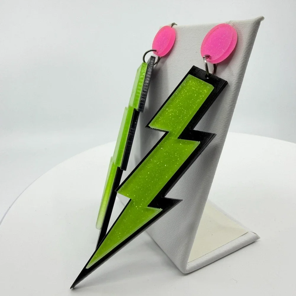 N/A aesthetic studs articulated
